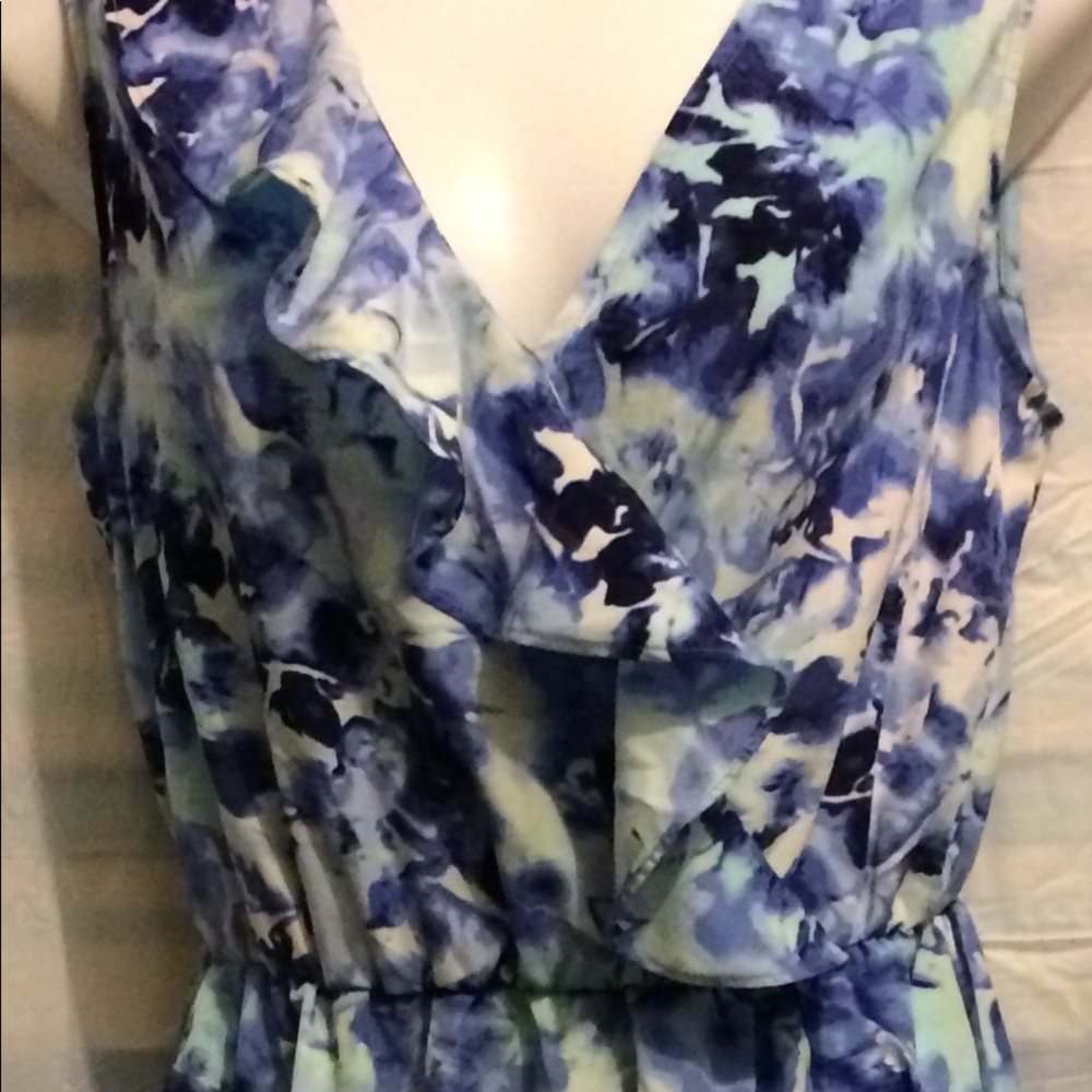 APT 9 Fluttering & Feminine, women’s dress  S